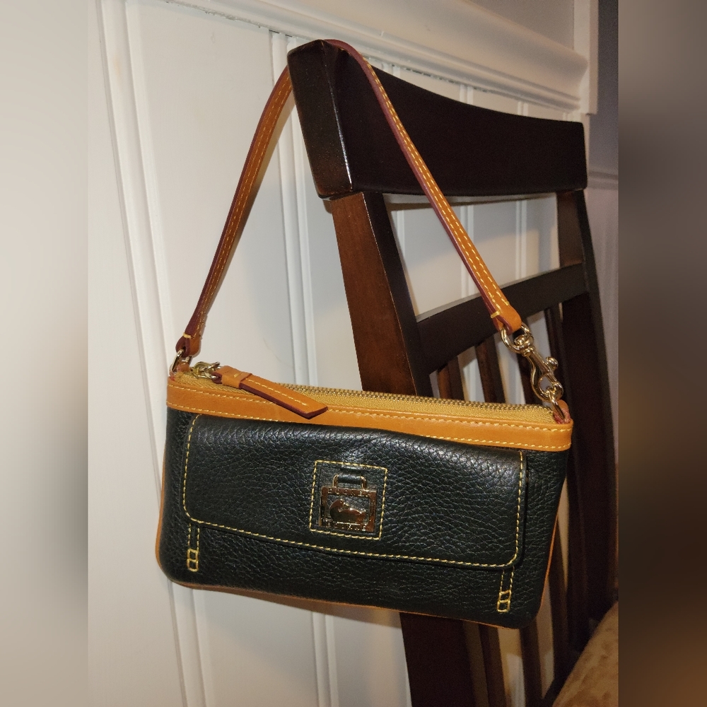 Dooney and Bourke black wristlet